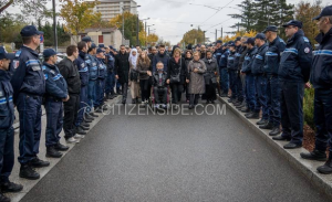 Vénissieux Marche silencieuse en hommage au policier tué dans une course poursuite Info locale Citizenside France