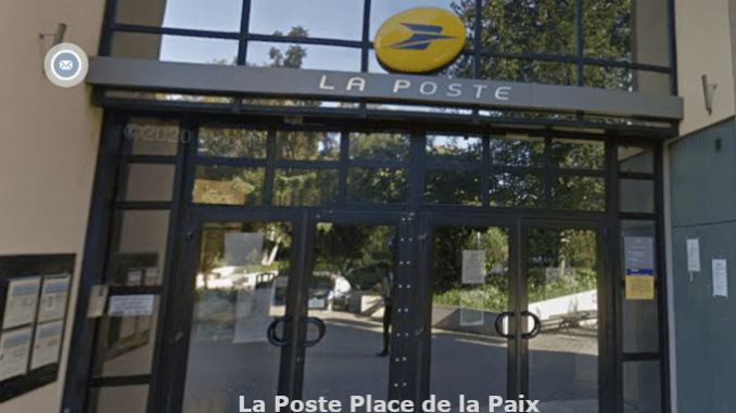la poste place de la paix